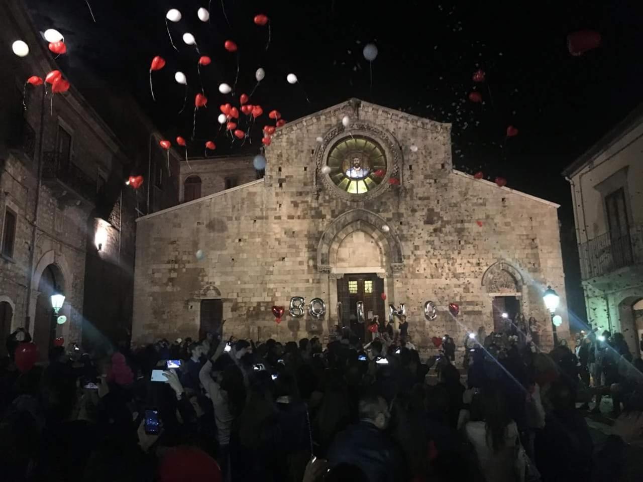 Dormire Nel Borgo Bovino Екстер'єр фото